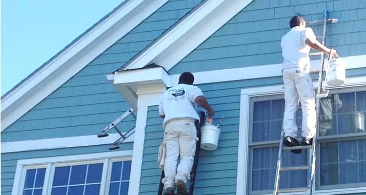 A Complete Guide to Hiring the Right Painter in Vancouver